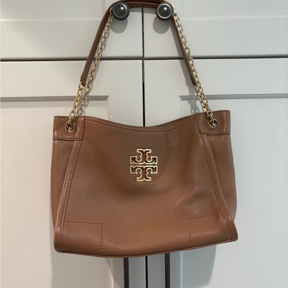 Tory Burch Tan Leather Shoulder Bag with Gold Accents